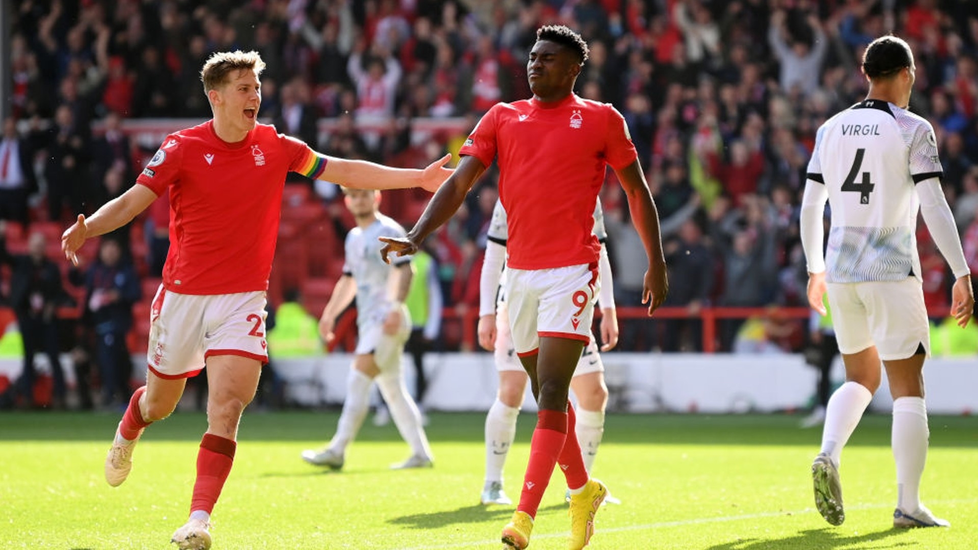 表现出了 表现出了